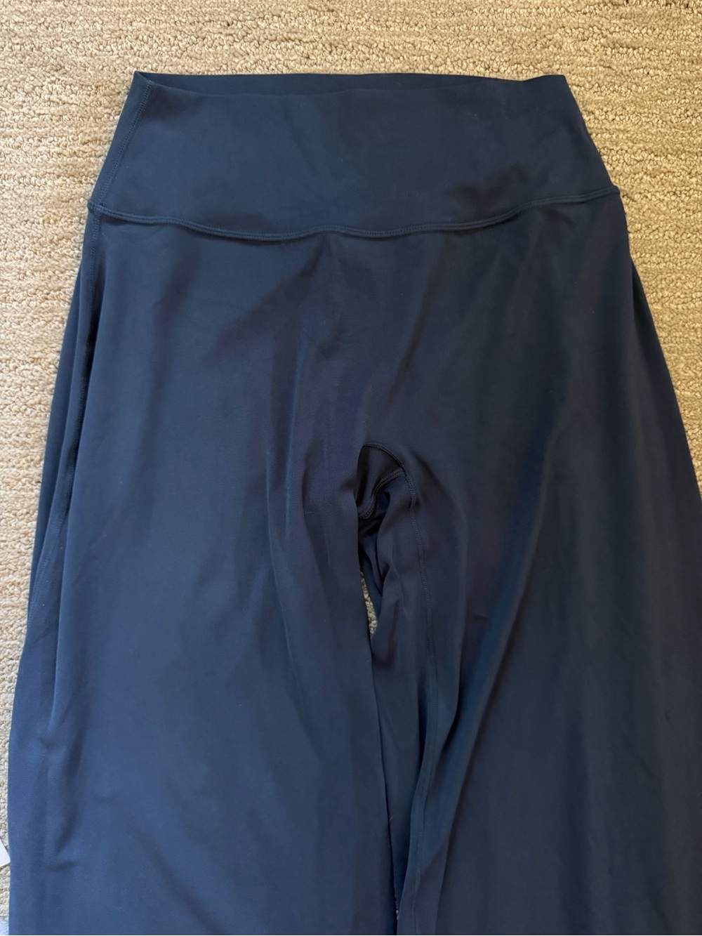 P’tula FEATHERTECH Midrise Sculpt Wide Leg Pant - True Navy, 32” Inseam (Short) - Picture 8 of 11